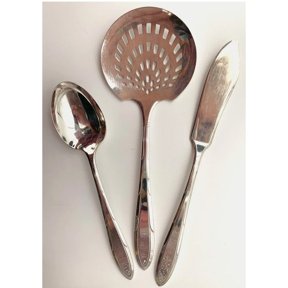 Oneida Nobility Plate REVERIE Flatware Silverware Silver Plate 3 Completer pcs